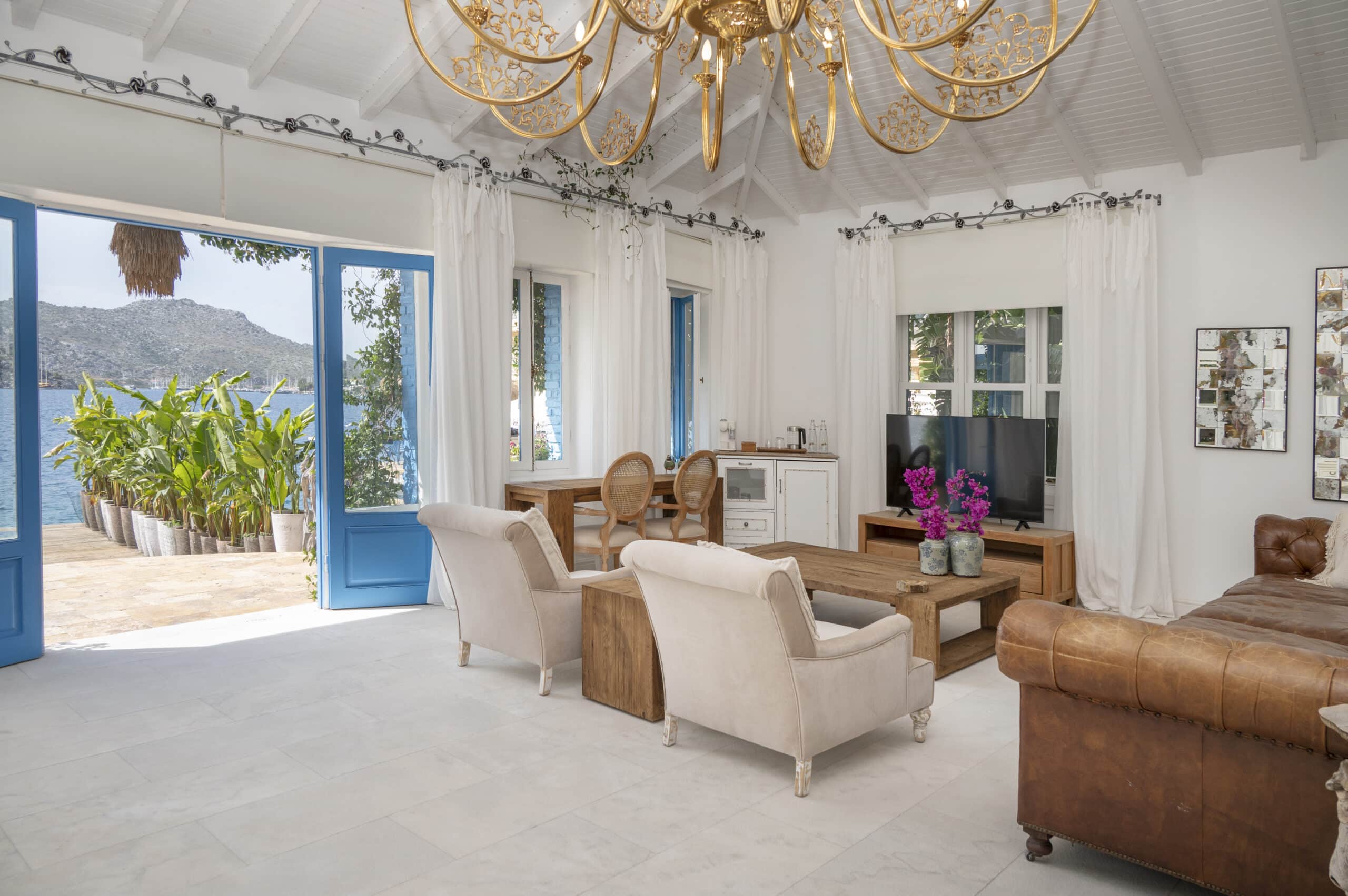 Yalı - Mediterranean Romance Mansion